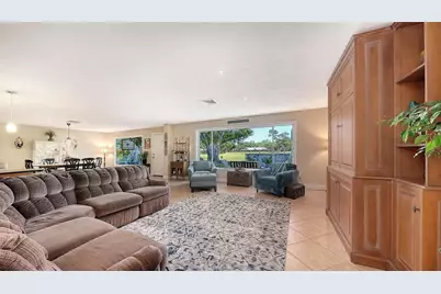 836 Magellan Drive, Sarasota, FL 34243 - Photo 8