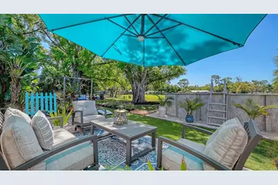 836 Magellan Drive, Sarasota, FL 34243 - Photo 38