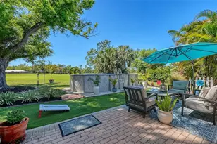 836 Magellan Dr, Sarasota, FL 34243 - Photo 38