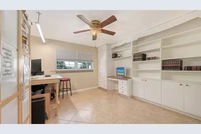 836 Magellan Drive, Sarasota, FL 34243 - Photo 30