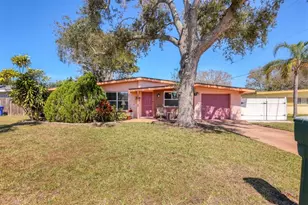 3210 21st Ave Dr W, Bradenton, FL 34205 - Photo 1