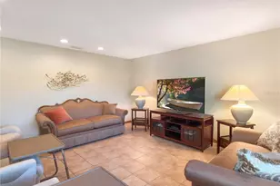 1232 Haddington Cir, Sun City Center, FL 33573 - Photo 8