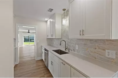 5418 6th Avenue N, Saint Petersburg, FL 33710 - Photo 2