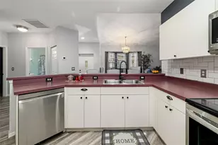 411 28th St W, Palmetto, FL 34221 - Photo 16