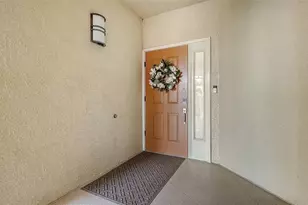 6465 Water Crest Way, Lakewood Ranch, FL 34202 - Photo 4