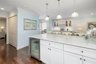 1169 W Peppertree Dr, Sarasota, FL 34242 - Photo 10