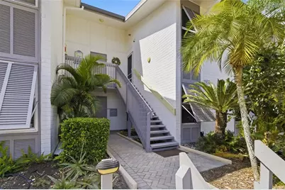 1169 W Peppertree Drive #118A, Sarasota, FL 34242 - Photo 2