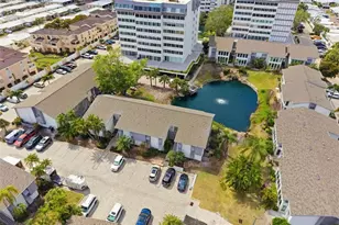 1169 W Peppertree Dr, Sarasota, FL 34242 - Photo 2