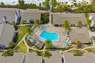 1169 W Peppertree Dr, Sarasota, FL 34242 - Photo 48