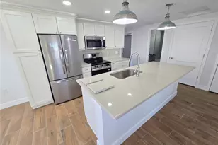 5702 Carissa St, Holmes Beach, FL 34217 - Photo 6