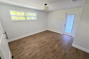 5702 Carissa St, Holmes Beach, FL 34217 - Photo 10