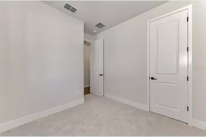 2821 Marrakesh Lane, Sarasota, FL 34234 - Photo 32