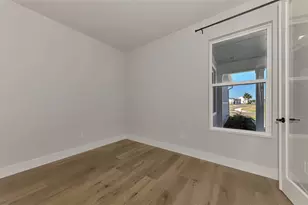 2821 Marrakesh Ln, Sarasota, FL 34234 - Photo 28