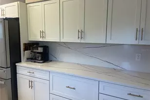 119 Villa Dr, Osprey, FL 34229 - Photo 10