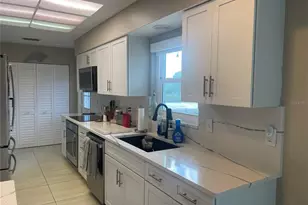 119 Villa Dr, Osprey, FL 34229 - Photo 8