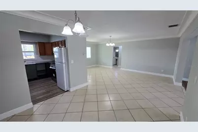 2001 Saint George Drive, Bradenton, FL 34208 - Photo 4