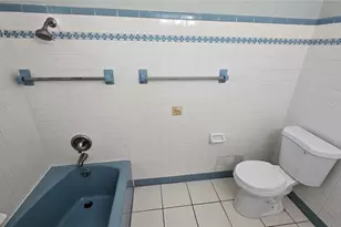 2001 St George Dr, Bradenton, FL 34208 - Photo 16