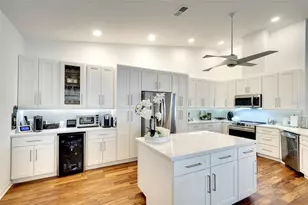 5803 Garden Lakes Dr, Bradenton, FL 34203 - Photo 6