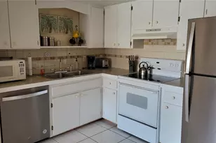 360 Base Ave E, Venice, FL 34285 - Photo 2