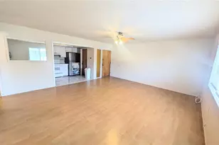 360 Base Ave E, Venice, FL 34285 - Photo 6