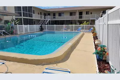 360 Base Avenue E #424, Venice, FL 34285 - Photo 12