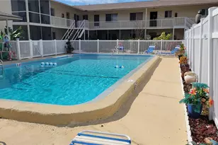 360 Base Ave E, Venice, FL 34285 - Photo 12