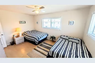 360 Base Avenue E #424, Venice, FL 34285 - Photo 10