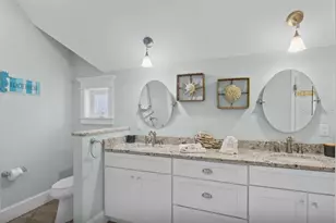 117 Willow Ave, Anna Maria, FL 34216 - Photo 26