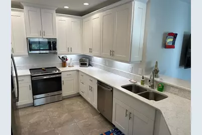 7610 34th Avenue W #203, Bradenton, FL 34209 - Photo 4