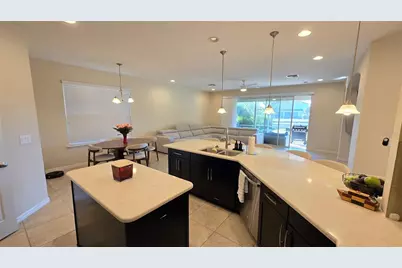 5729 Sunflower Circle, Sarasota, FL 34238 - Photo 8