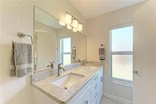 2360 Arborfield Ln, Sarasota, FL 34235 - Photo 32