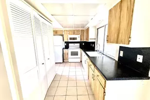 2417 Magdalina Dr, Punta Gorda, FL 33950 - Photo 2