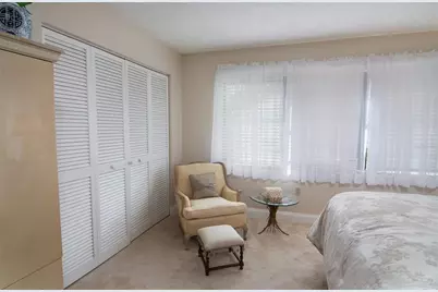 5635 Golf Pointe Drive #101, Sarasota, FL 34243 - Photo 16