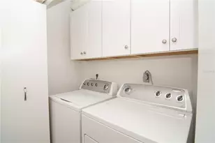 5635 Golf Pointe Dr, Sarasota, FL 34243 - Photo 20