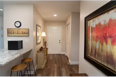 5635 Golf Pointe Drive #101, Sarasota, FL 34243 - Photo 2