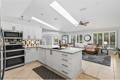 2262 Lakewood Lane, Nokomis, FL 34275 - Photo 10