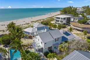 105 49th St, Holmes Beach, FL 34217 - Photo 6