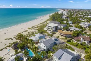 105 49th St, Holmes Beach, FL 34217 - Photo 54