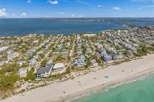 105 49th St, Holmes Beach, FL 34217 - Photo 2