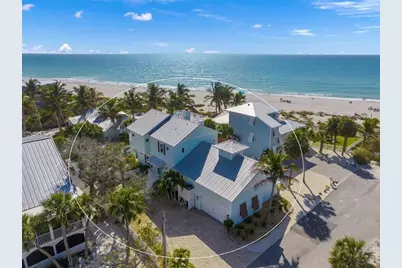 105 49th Street, Holmes Beach, FL 34217 - Photo 1