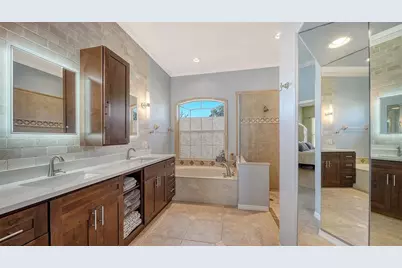 5566 Magnolia Tree Terrace, Sarasota, FL 34233 - Photo 28