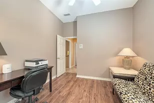 5566 Magnolia Tree Terrace, Sarasota, FL 34233 - Photo 38