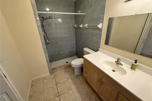 204 59th St NW, Bradenton, FL 34209 - Photo 12