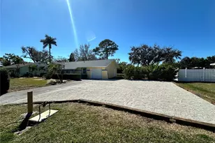 204 59th St NW, Bradenton, FL 34209 - Photo 1