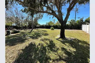 204 59th Street NW, Bradenton, FL 34209 - Photo 22