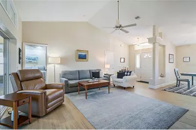 426 Bermuda Isles Circle, Venice, FL 34292 - Photo 8
