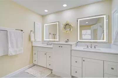 426 Bermuda Isles Circle, Venice, FL 34292 - Photo 20