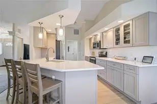 426 Bermuda Isles Cir, Venice, FL 34292 - Photo 12