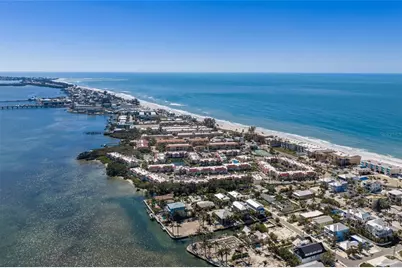 407 20th Place, Bradenton Beach, FL 34217 - Photo 16