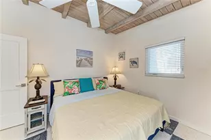 817 Harbor Dr S, Venice, FL 34285 - Photo 14